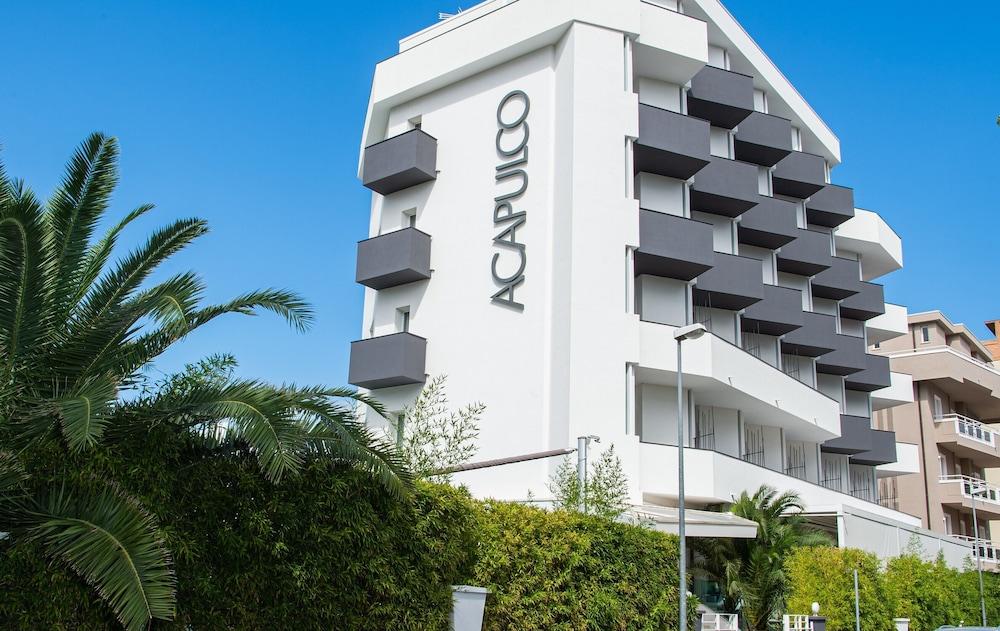 Acapulco Hotel Cattolica Esterno foto